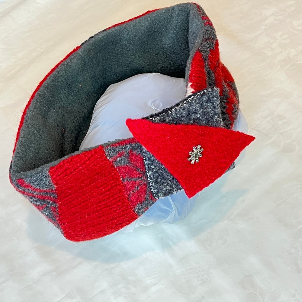 Womens Wool Headband Ear Warmer Winter Knit Snowflake Accent Red‎ Gray One Size